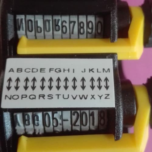 Pince à étiqueter alpha-numérique V20 – Image 3